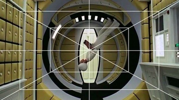 Кадр из фильма 2001 Космическая одиссея Кадр из фильма 2001 Космическая одиссея