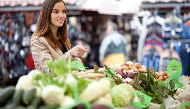 Овощи на рынке Овощи на рынке